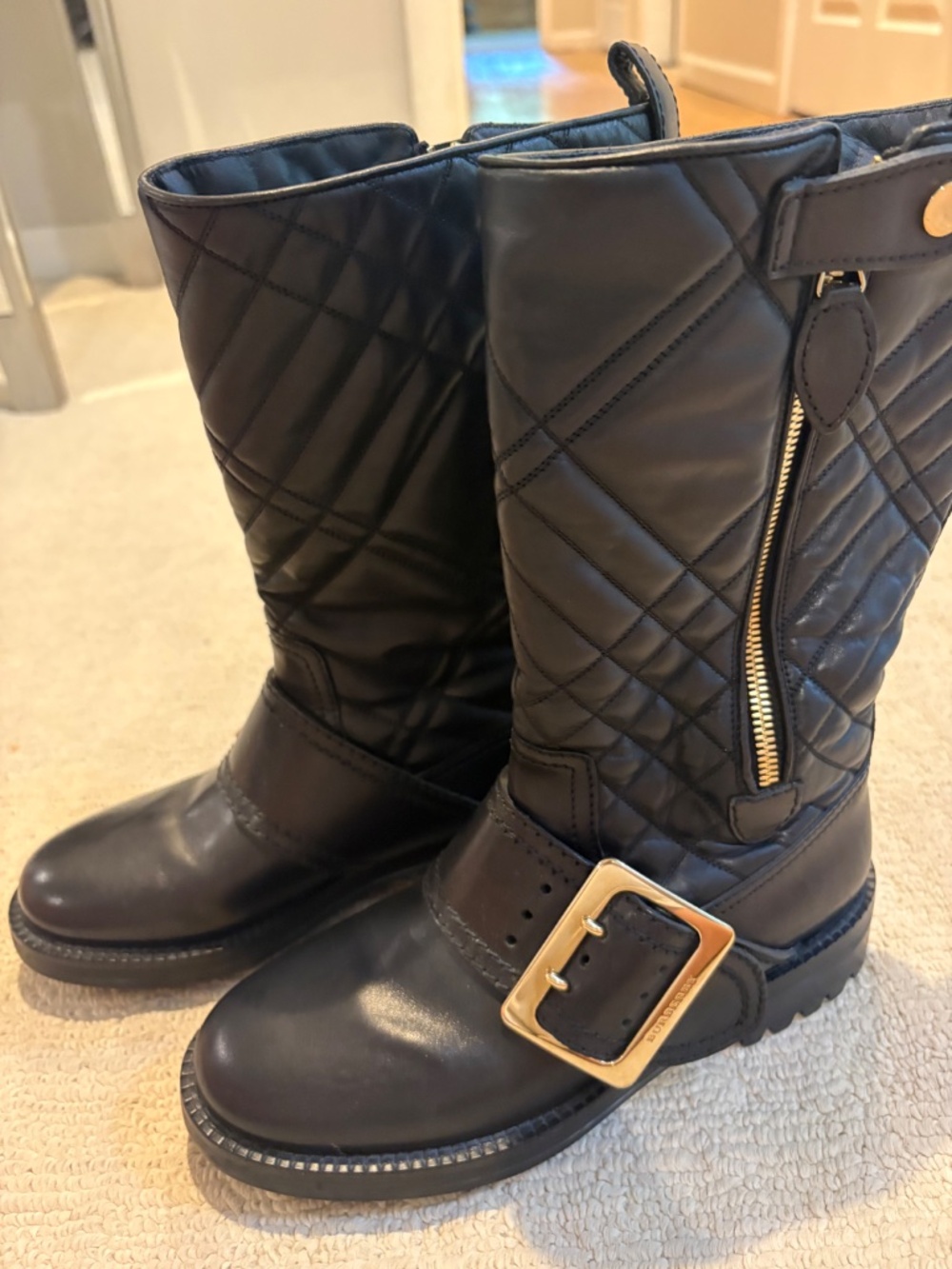 Quilted Burberry Boots - Picture 2 of 4